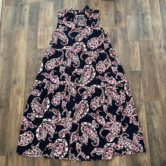 Crown & Ivy Sleeveless Dress- XL- Navy/Pink Paisley - Picture 1 of 5